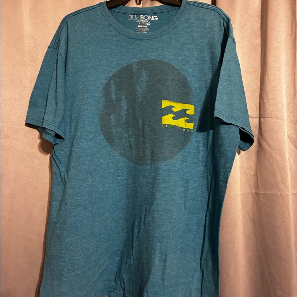 Vintage 90’s Y2K Billabong Men's XL Teal T-Shirt w/ Yellow Logo unique soft